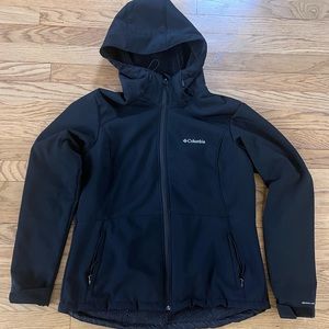 XL Black Women's Columbia Plush Softshell Jacket
